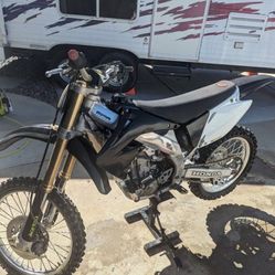 2004 CRF450r Dirt Bike 