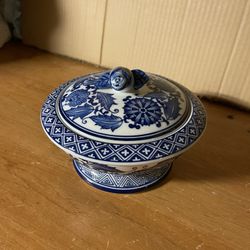 Vanish, Blue White Blue Flowers Porcelain Dish