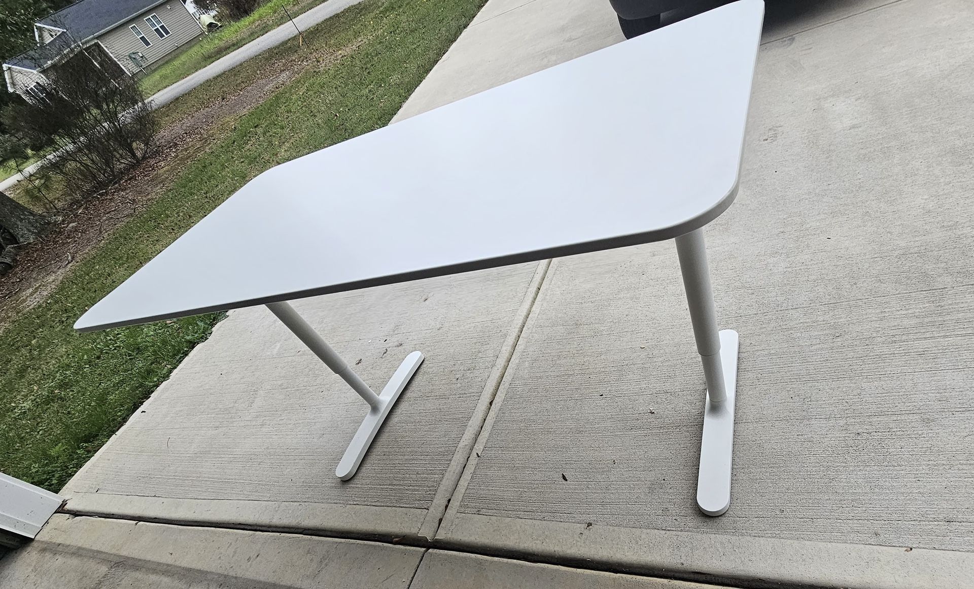 Desk White Bekant IKEA