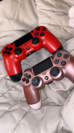 SELLING PS4 SLIM (Sony PlayStation)