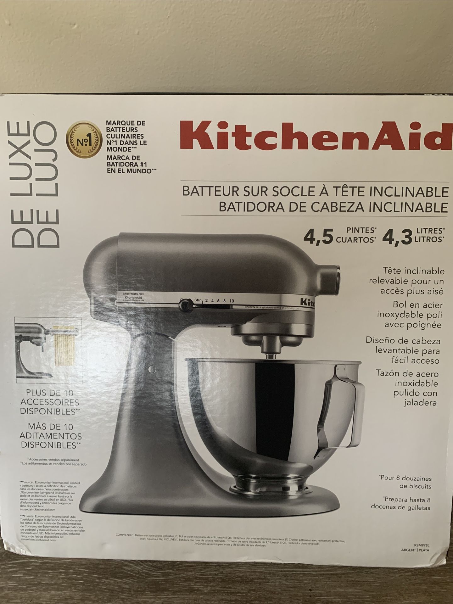 Kitchen Aid Deluxe standing mixer