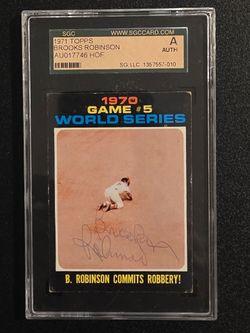1971 Topps Brooks Robinson Signed Card - SGC Authentic Autograph Hall of Famer