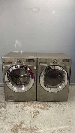 Stackable washer & gas dryer. Both works perfectly. Very clean