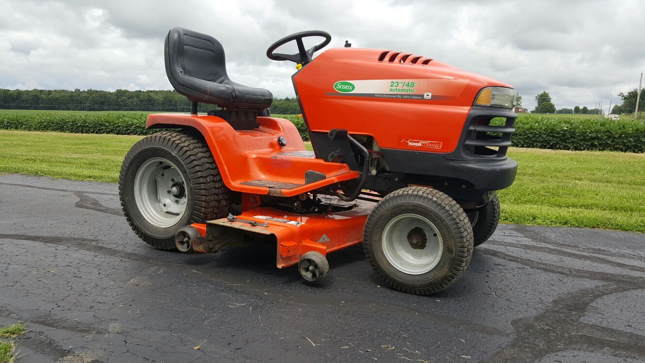 Scotts lawn tractor by john online deere