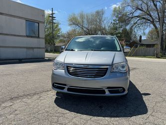 2014 Chrysler Town and Country