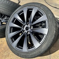 4x 2024 Tesla Model X Plaid Wheels 265/35/22 & 285/35/22 CONTINENTAL 75% OEM