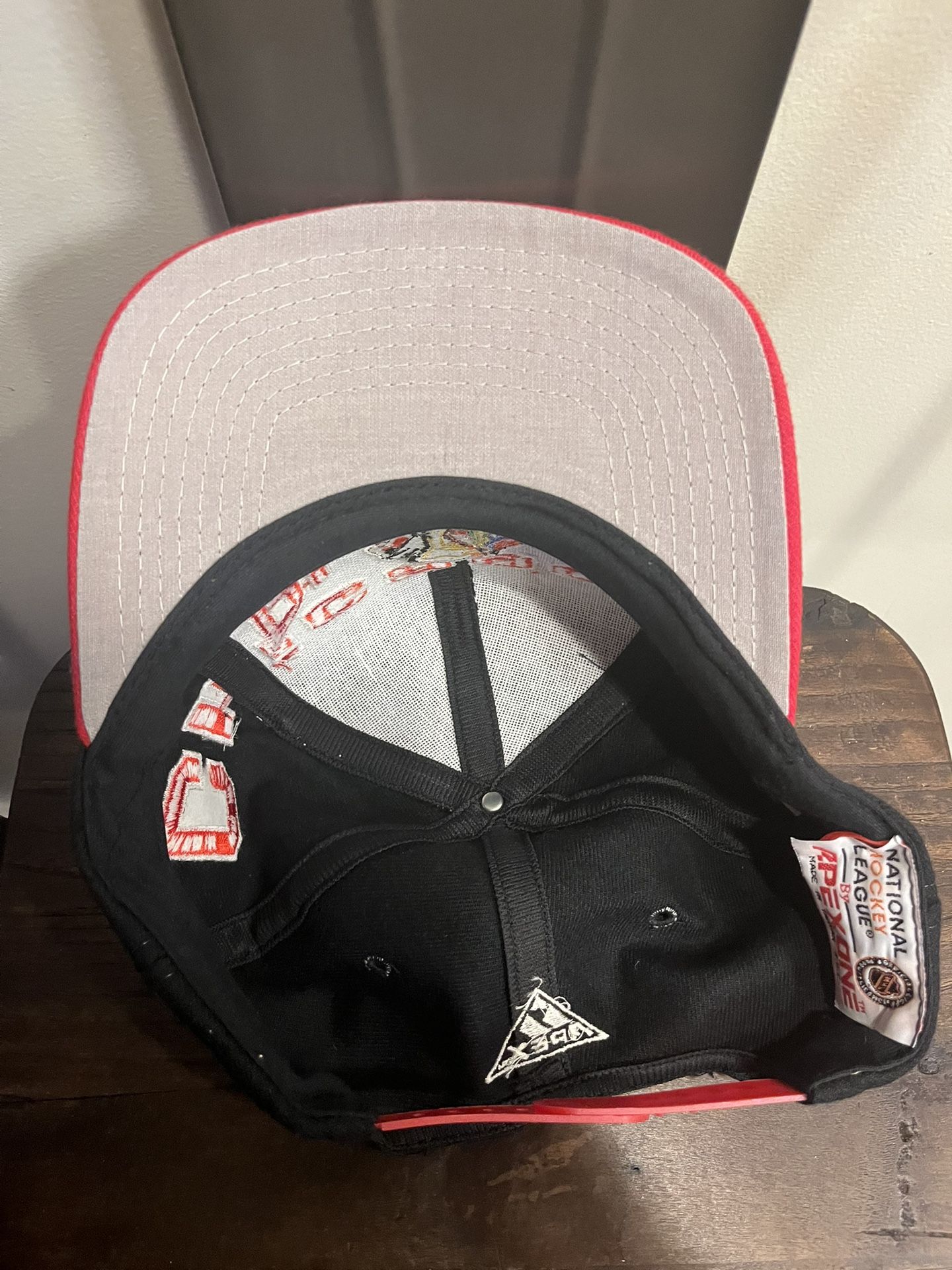 1990's CHICAGO BLACKHAWKS SNAPBACK HAT NHL APEX ONE VINTAGE HOCKEY 