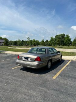 2003 Ford Crown Victoria
