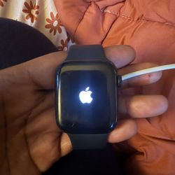 Apple Watch SE 44m