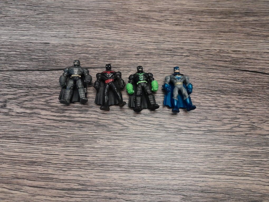 Set Of 4 Batman Mini Toys