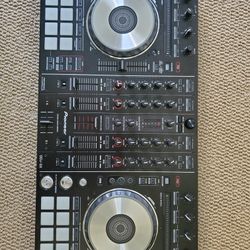 Pioneer DDJ-SX Controller