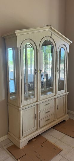 China hutch