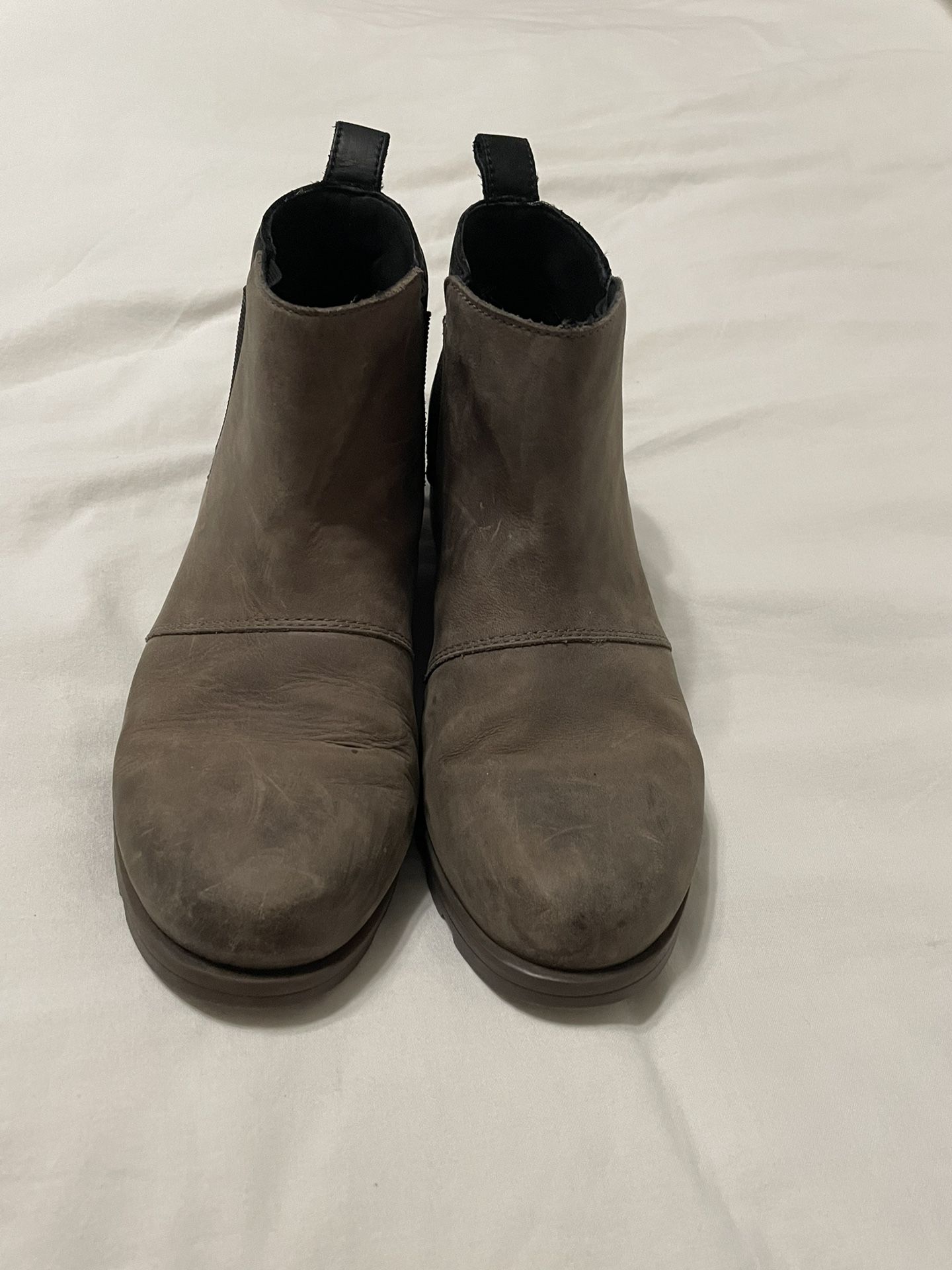 SOREL Emilie Chelsea Quarry Gray/ black ankle boots— Size 10 Very good!!!