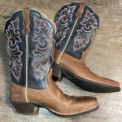  ARIAT Women's Round Up Square Toe Western Boot 