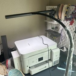 desktop lamp 
