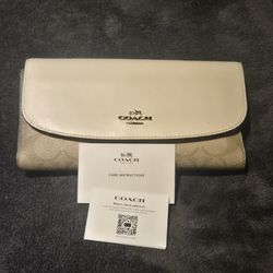 White Coach Wallet