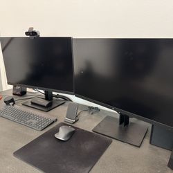 Two HP Z27 Monitors 