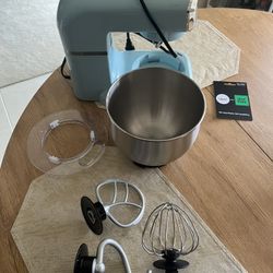 Personal Mixer with attachments