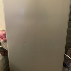 Magic Chef Mini Fridge