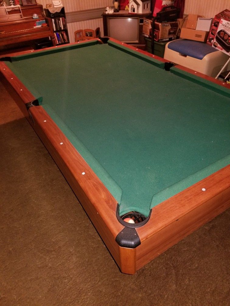 Mizerak Pool Table