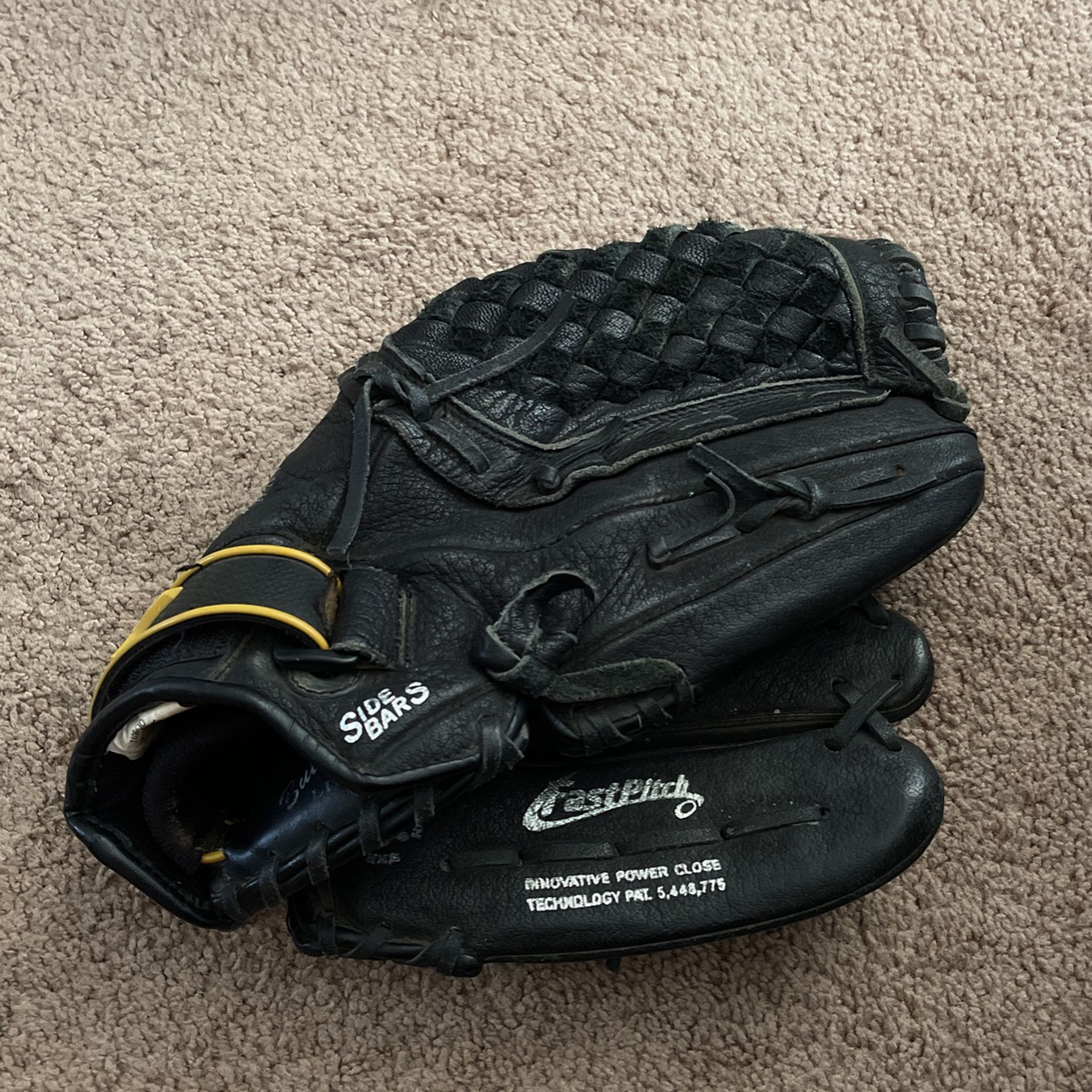 Mizuno Leather 12.5 Softball Glove 