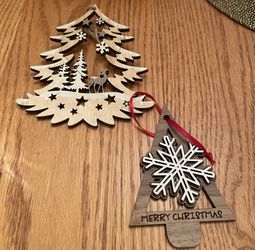 Christmas tree ornaments 