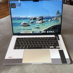 Apple M4 MacBook Air 15” 24 GB