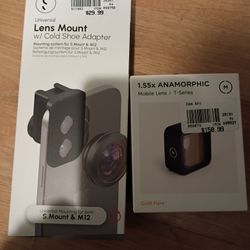 ​🎥 Moment T-Series 1.55x Anamorphic Lens (Gold Flare) - NEW!Selling a Brand New, Unopened Moment 1.55x Anamorphic Mobile Lens (T-Series, Gold Flar 🎥
