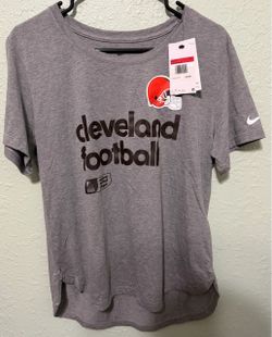 New Women’s NFL Cleveland Browns Nike Shirt Size L