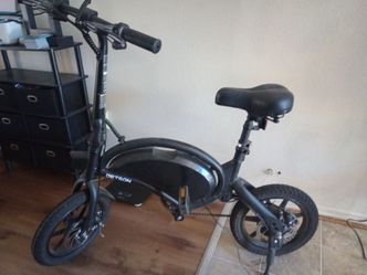 LIGHTLY USED JETSON MINI ELECTRIC Bike