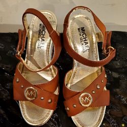 Micheal Kors Girls Shoe Size 3