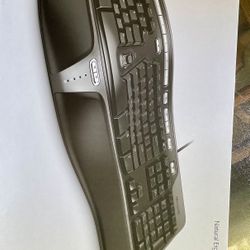 NEW Microsoft Natural Ergonomic 4000 Keyboard 