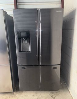 Samsung Dark Stainless Steel Refrigerator And Freezer