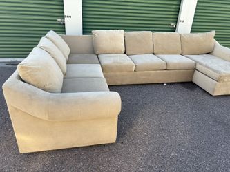 Large Living Spaces Sectional