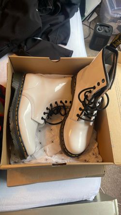 Doc Martens - white