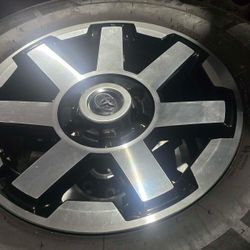 4 NEW TOYOTA TACOMA RIMS&TIRES 265-70R17 $1000