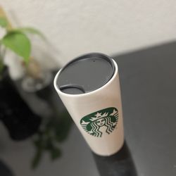 NEW Starbucks Coffee Mug 12 oz Ceramic With Lid for Sale in San Jose, CA -  OfferUp