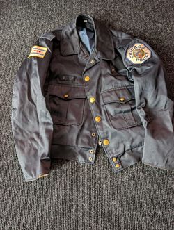 “BLUE NYLON“ CHICAGO POLICE JACKET - Size 42 - $200 collectable.