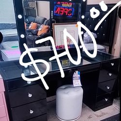 New Vanity Desk With Lights Sample Floor Only $700 
