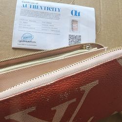 AUTHENTIC LOUIS VUITTON GIANT MONOGRAM PINK CONTINENTAL WALLET - M67550