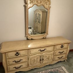 Complete Bedroom Set – Full Bed, Dresser with Mirror & Nightstand