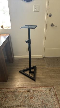 HOA Monitor Stand X4