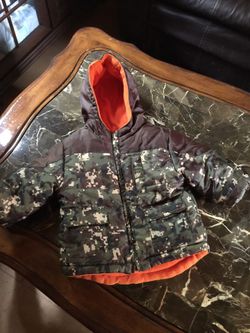 Boys camouflage coat size 4-5