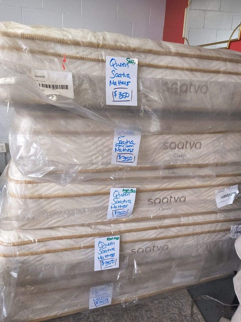 Saatva Organic Cotton Queens