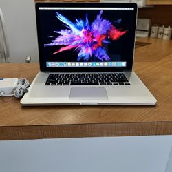 MacBook Pro retina i7 15 inch