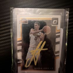 Nikola Jokic Autographed Card