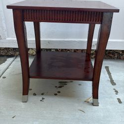 End Table/ Side Table 