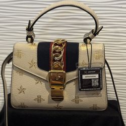 GUCCI SILVI-Ivory Bee Star Print Top Handle Bag Gold Tone Hardware Strap
