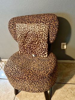 Leopard Print Upholstered Accent Chair