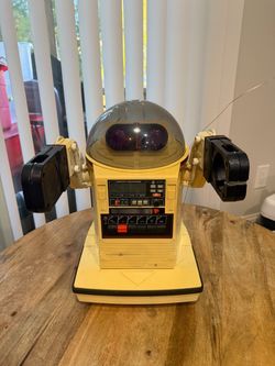 Vintage 1980s Tomy Omnibot Robot #5402 – Original Battery & Fuse, As-Is / Parts / Repair